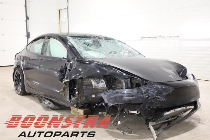 Tesla Model 3 Long Range, Performance AWD Sloopvoertuig (2021, Zwart)