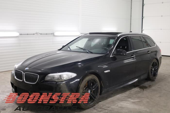 BMW 5 serie Touring 525d 24V Sloopvoertuig (2011, Zwart)