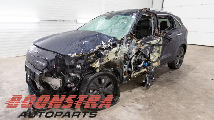 Kia Niro I E-Niro 64 kWh Sloopvoertuig (2019, Blauw)