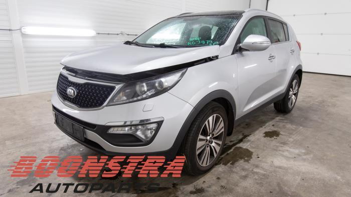 Kia Sportage 1.7 CRDi 16V 4x2 Sloopvoertuig (2014, Zilvergrijs)