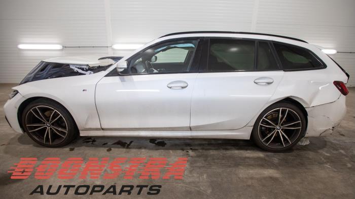 BMW 3 serie Touring 320i 2.0 TwinPower Turbo 16V Sloopvoertuig (2021, Wit)