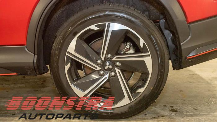 Mitsubishi Eclipse Cross 2.4 16V PHEV 4x4 Sloopvoertuig (2021, Rood)