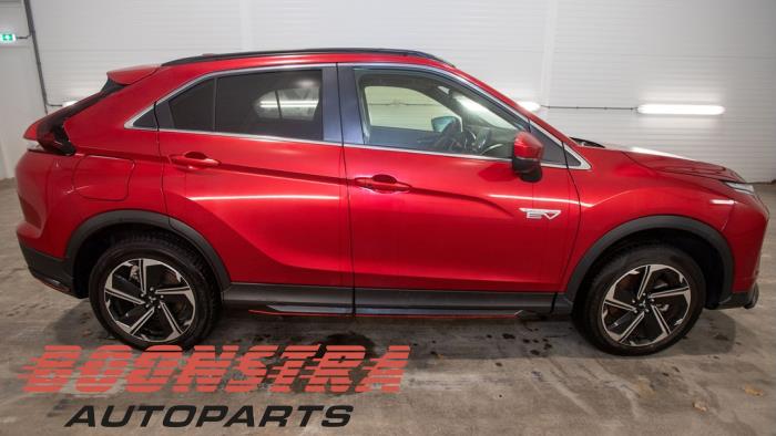 Mitsubishi Eclipse Cross 2.4 16V PHEV 4x4 Sloopvoertuig (2021, Rood)