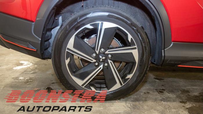 Mitsubishi Eclipse Cross 2.4 16V PHEV 4x4 Sloopvoertuig (2021, Rood)