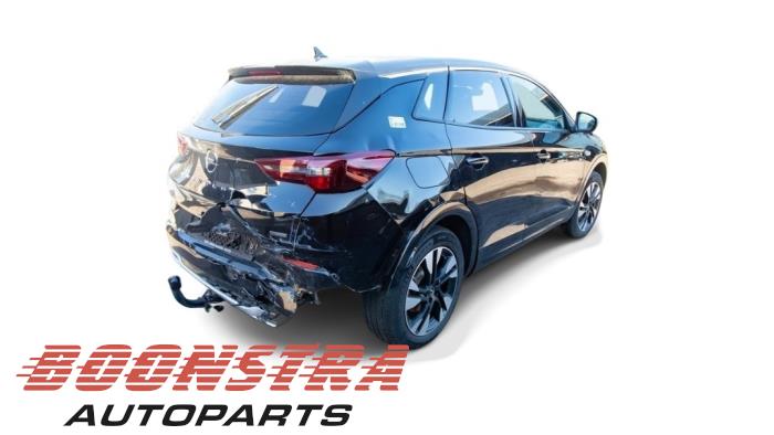 Opel Grandland 1.6 Turbo 16V Hybrid Sloopvoertuig (2023, Metallic, Zwart)