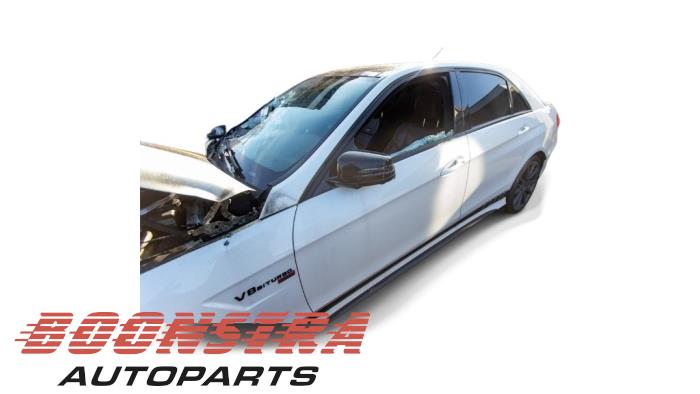 Mercedes E-Klasse AMG 5.5 E-63 S AMG V8 32V 4-Matic Sloopvoertuig (2013, Wit)