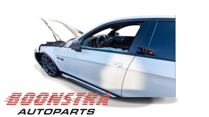 Mercedes E-Klasse AMG 5.5 E-63 S AMG V8 32V 4-Matic Sloopvoertuig (2013, Wit)