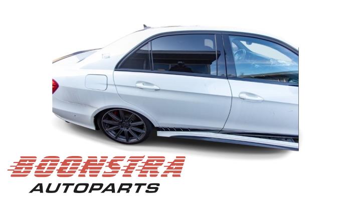 Mercedes E-Klasse AMG 5.5 E-63 S AMG V8 32V 4-Matic Sloopvoertuig (2013, Wit)