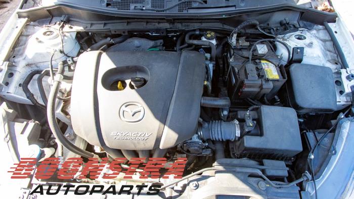 Mazda 2 1.5 SkyActiv-G 90 Sloopvoertuig (2014, Wit)
