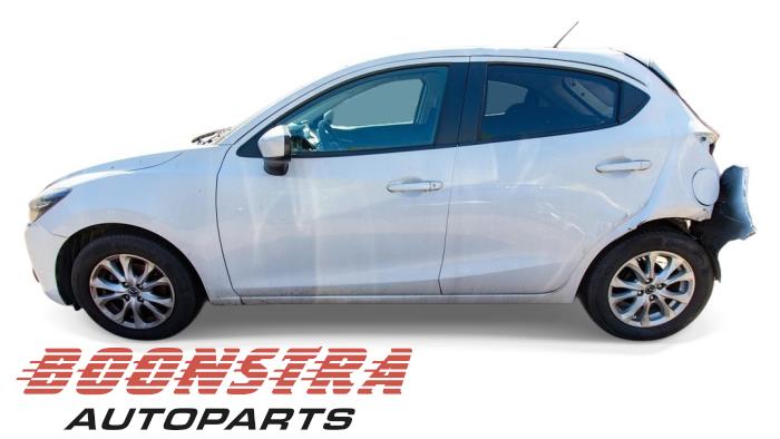 Mazda 2 1.5 SkyActiv-G 90 Sloopvoertuig (2014, Wit)