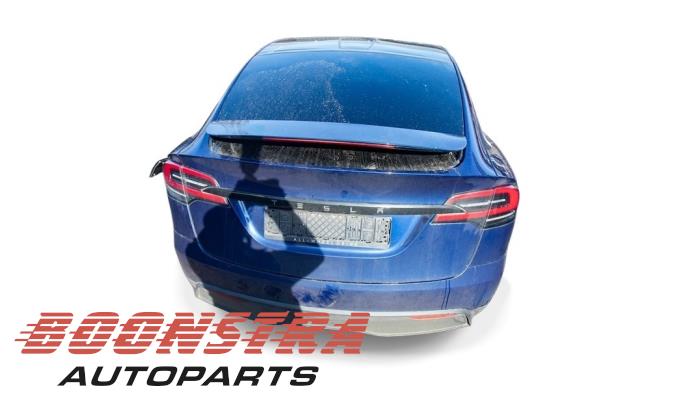 Tesla Model X Dual Motor AWD, Long Range Sloopvoertuig (2023, Blauw)