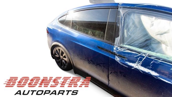 Tesla Model X Dual Motor AWD, Long Range Sloopvoertuig (2023, Blauw)