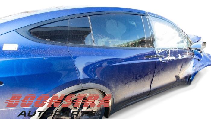 Tesla Model X Dual Motor AWD, Long Range Sloopvoertuig (2023, Blauw)