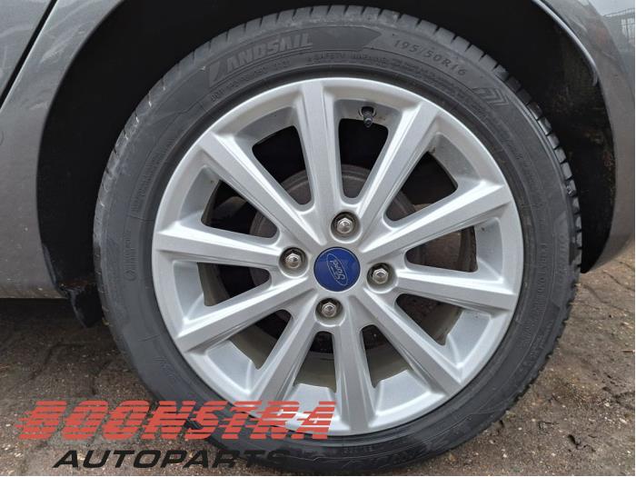 Ford Fiesta 6 1.0 EcoBoost 12V 100 Sloopvoertuig (2016, Grijs)