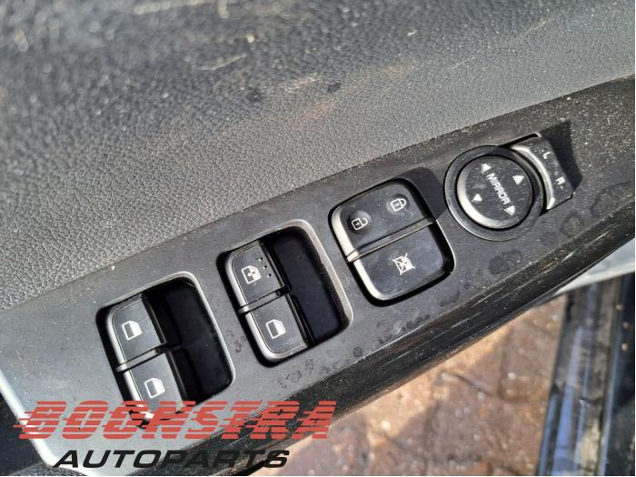 Kia Picanto 1.0 DPI 12V Sloopvoertuig (2023, Zwart)