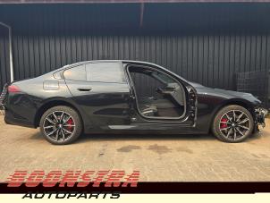 BMW 5 serie 530e 2.0 TwinPower Turbo 16V Sloopvoertuig (2025, Zwart)