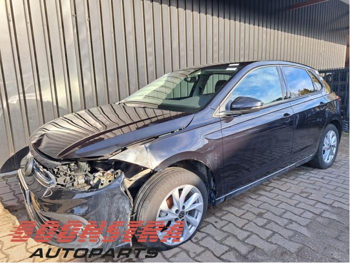 Volkswagen Polo 17-