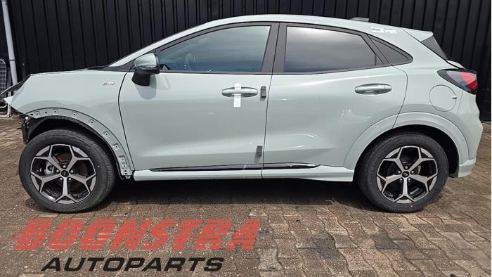 Ford Puma 1.0 Ti-VCT EcoBoost mHEV 12V Sloopvoertuig (2025, Grijs)