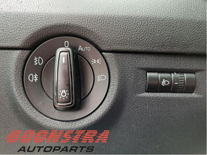 Skoda Octavia 1.6 TDI GreenTec 16V Sloopvoertuig (2013, Wit)