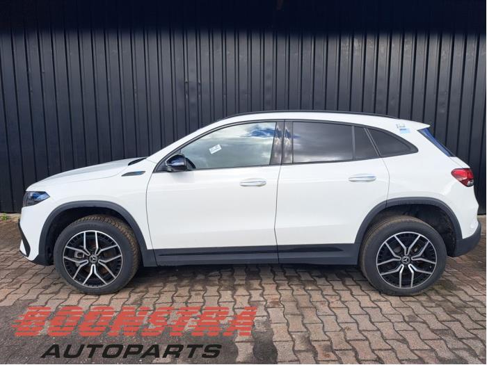Mercedes EQA 250 67 kWh Sloopvoertuig (2021, Wit)