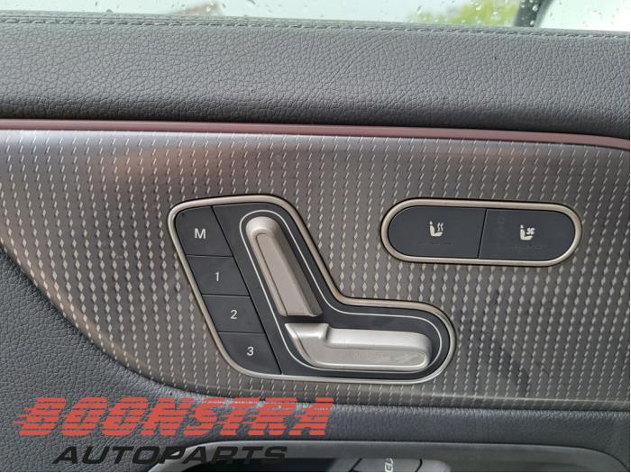 Mercedes EQA 250 67 kWh Sloopvoertuig (2021, Wit)