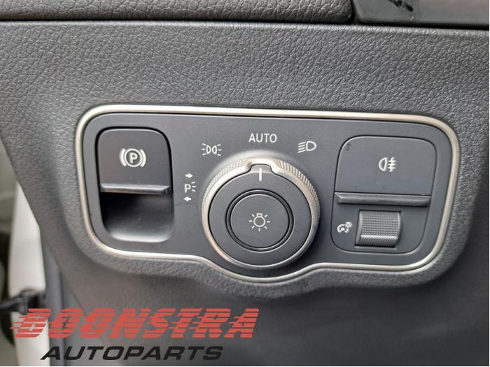 Mercedes EQA 250 67 kWh Sloopvoertuig (2021, Wit)