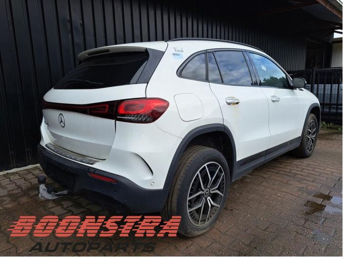 Mercedes EQA 250 67 kWh Sloopvoertuig (2021, Wit)