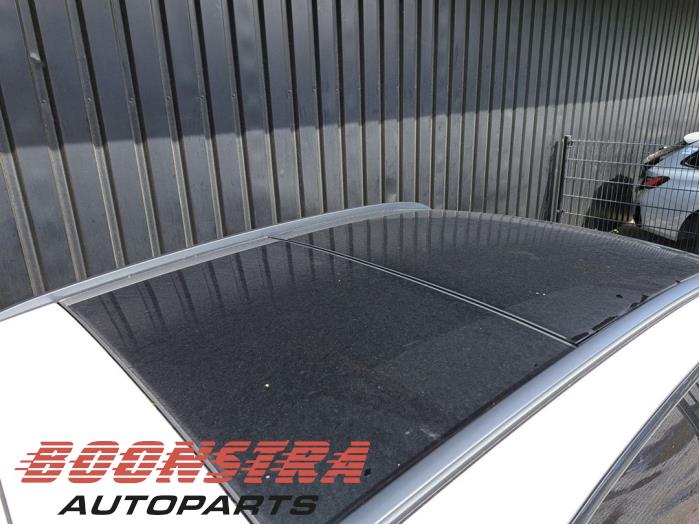 Mercedes EQA 250 67 kWh Sloopvoertuig (2021, Wit)