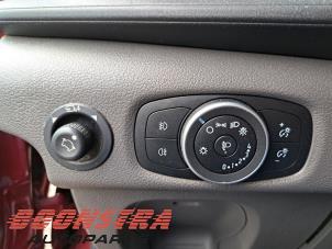 Ford Transit 2.0 TDCi 16V Eco Blue 130 Sloopvoertuig (2021, Rood)