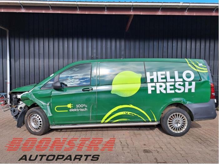 Mercedes eVito 41/66 kWh Sloopvoertuig (2022, Groen)