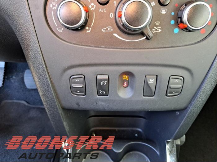 Dacia Sandero II 0.9 TCE 12V LPG Sloopvoertuig (2017, Blauw)