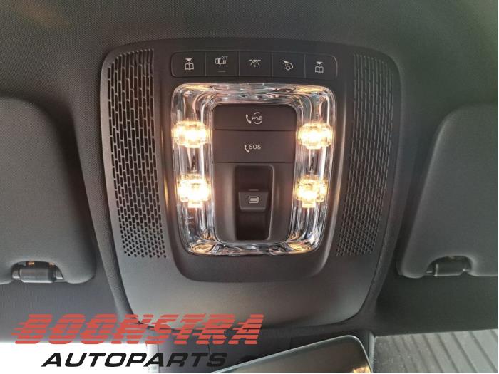 Mercedes A Limousine 1.3 A-180 Turbo Mild Hybrid Sloopvoertuig (2024, Grijs)