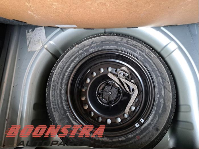 Volkswagen Up! 1.0 12V 75 Sloopvoertuig (2012, Grijs)