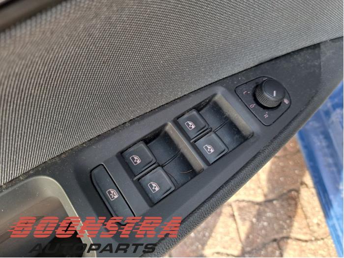 Seat Leon 1.5 TGI 16V Sloopvoertuig (2019, Blauw)