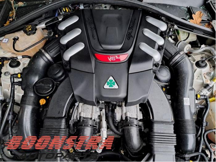 Alfa Romeo Giulia 2.9 Bi-Turbo V6 24V Quadrifoglio Verde Sloopvoertuig (2017, Wit)