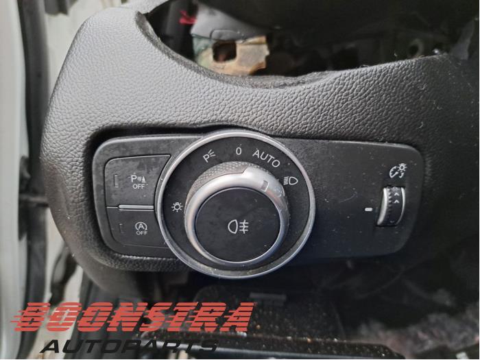 Alfa Romeo Giulia 2.9 Bi-Turbo V6 24V Quadrifoglio Verde Sloopvoertuig (2017, Wit)