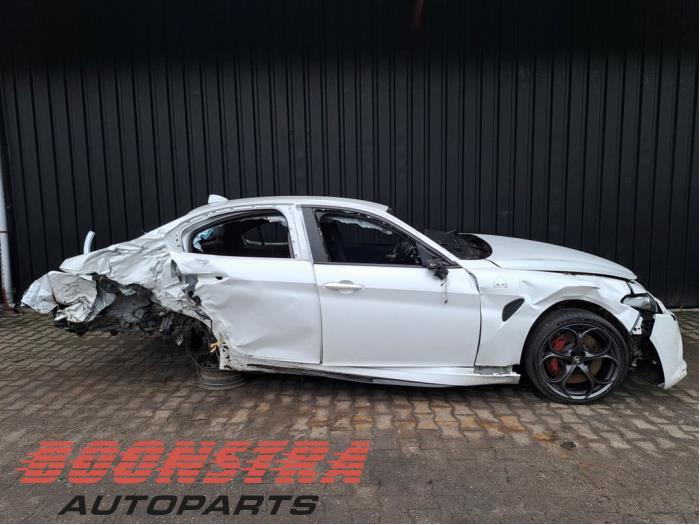Alfa Romeo Giulia 2.9 Bi-Turbo V6 24V Quadrifoglio Verde Sloopvoertuig (2017, Wit)