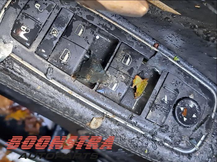 Dodge 1500 Crew Cab 5.7 Hemi V8 4x4 Sloopvoertuig (2020, Zwart)