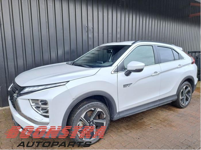 Mitsubishi Eclipse cross 17-