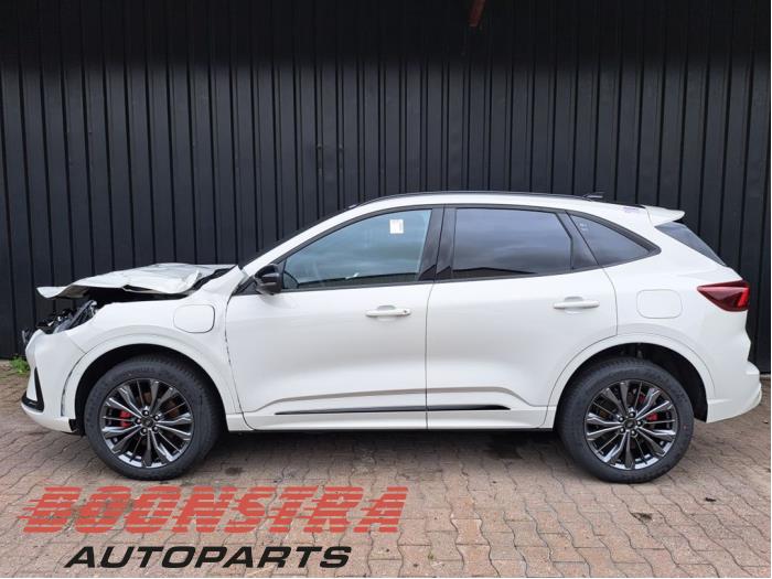 Ford Kuga III 2.5 PHEV 16V Sloopvoertuig (2025, Wit)