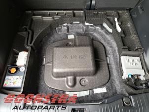 Ford Kuga III 2.5 PHEV 16V Sloopvoertuig (2025, Wit)