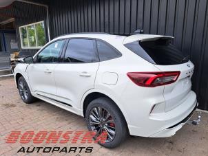 Ford Kuga III 2.5 PHEV 16V Sloopvoertuig (2025, Wit)