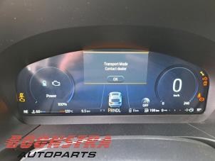 Ford Kuga III 2.5 PHEV 16V Sloopvoertuig (2025, Wit)