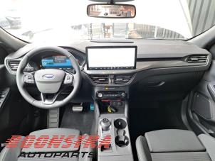 Ford Kuga III 2.5 PHEV 16V Sloopvoertuig (2025, Wit)