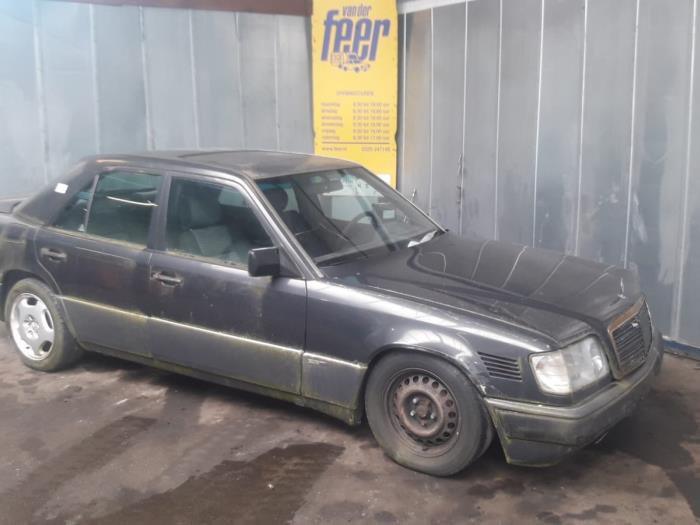 Мерседес w124 3 литра