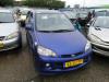 Sloopauto Daihatsu Young RV uit 2000