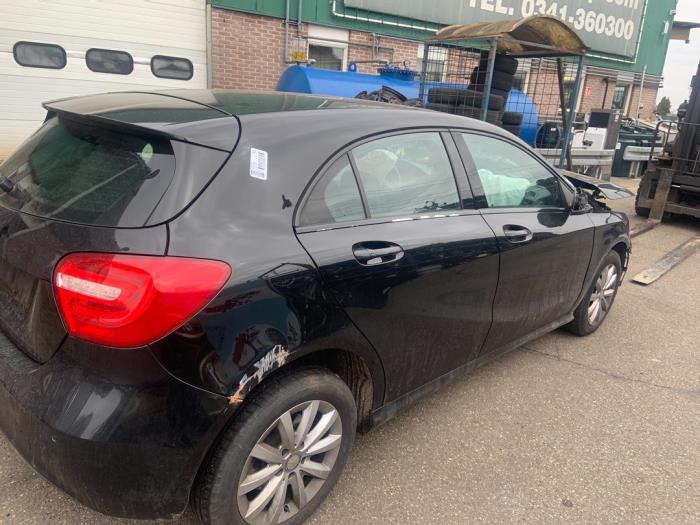 Mercedes A 1.6 A-180 16V Sloopvoertuig (2013, Zwart)