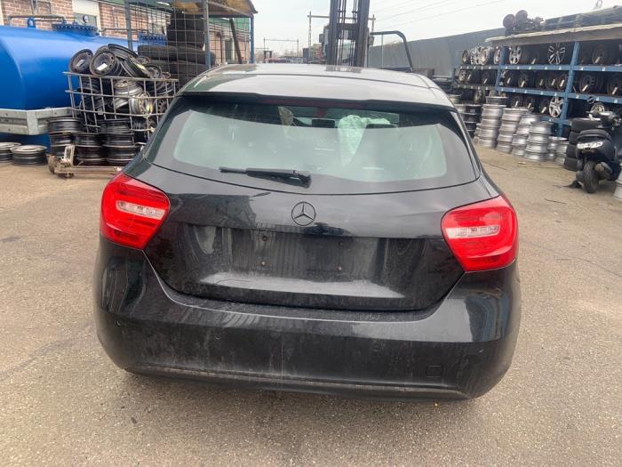 Mercedes A 1.6 A-180 16V Sloopvoertuig (2013, Zwart)