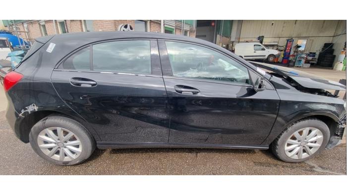 Mercedes A 1.6 A-180 16V Sloopvoertuig (2013, Zwart)