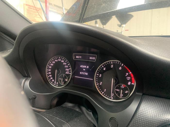 Mercedes A 1.6 A-180 16V Sloopvoertuig (2013, Zwart)